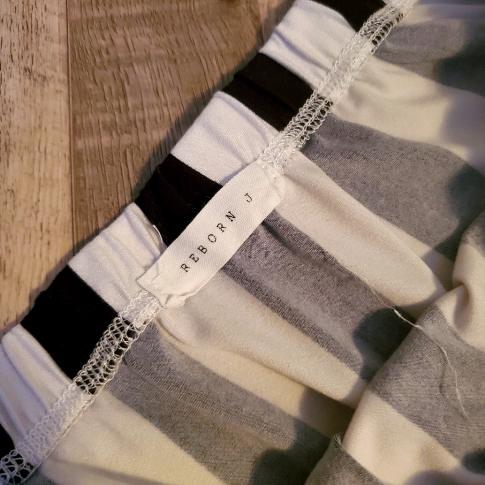 Reborn J Striped Black and White Skirt - Picture 4 of 4